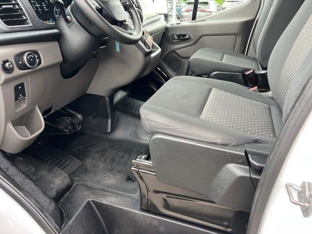 Certified 2025 Ford Transit 250 Low Roof w/ Exterior Upgrade Package RWD image 11