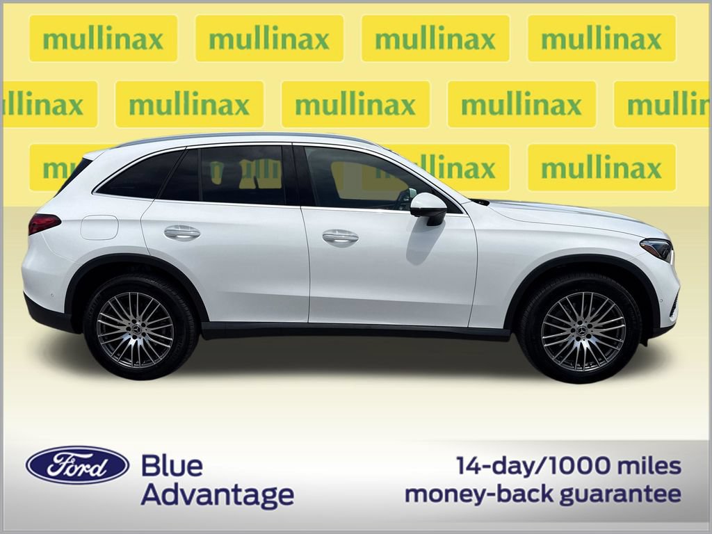 Used 2025 Mercedes-Benz GLC 300 image 2
