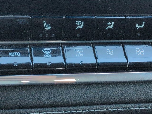 Used 2024 Chevrolet Colorado LT w/ LT Convenience Package II RWD image 20
