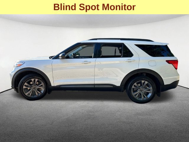Certified 2023 Ford Explorer XLT w/ Equipment Group 202A AWD/4WD image 7