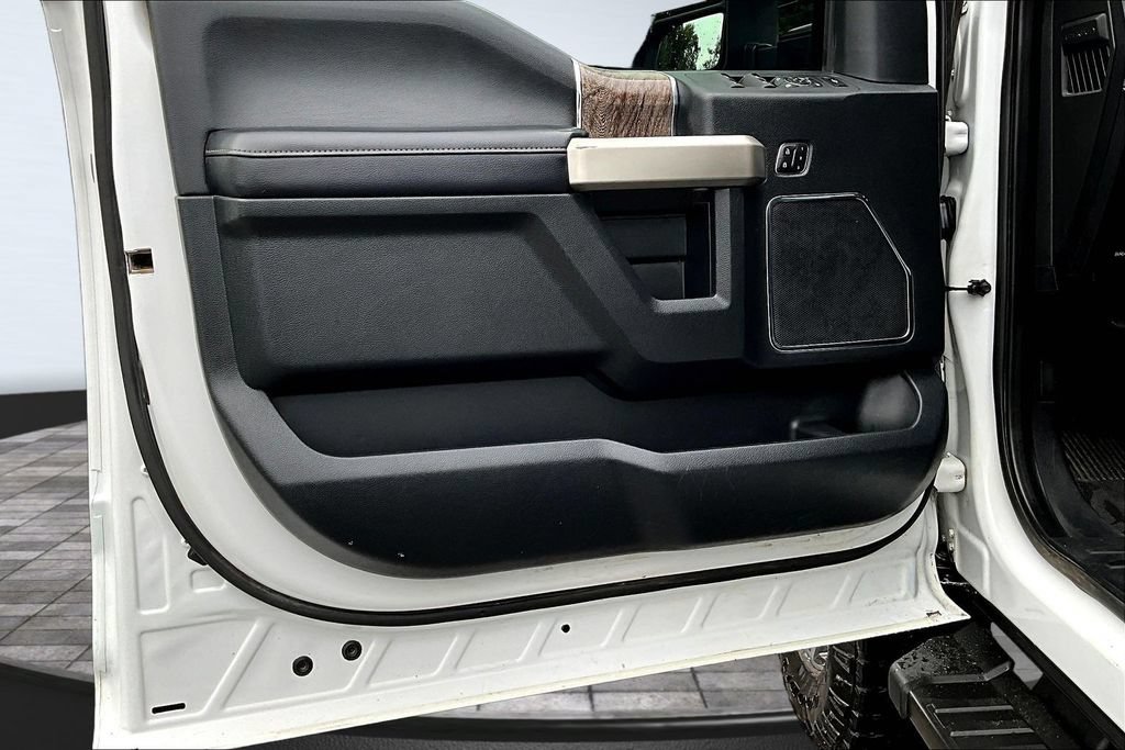 Certified 2019 Ford F250 Lariat w/ Lariat Value Package AWD/4WD image 24
