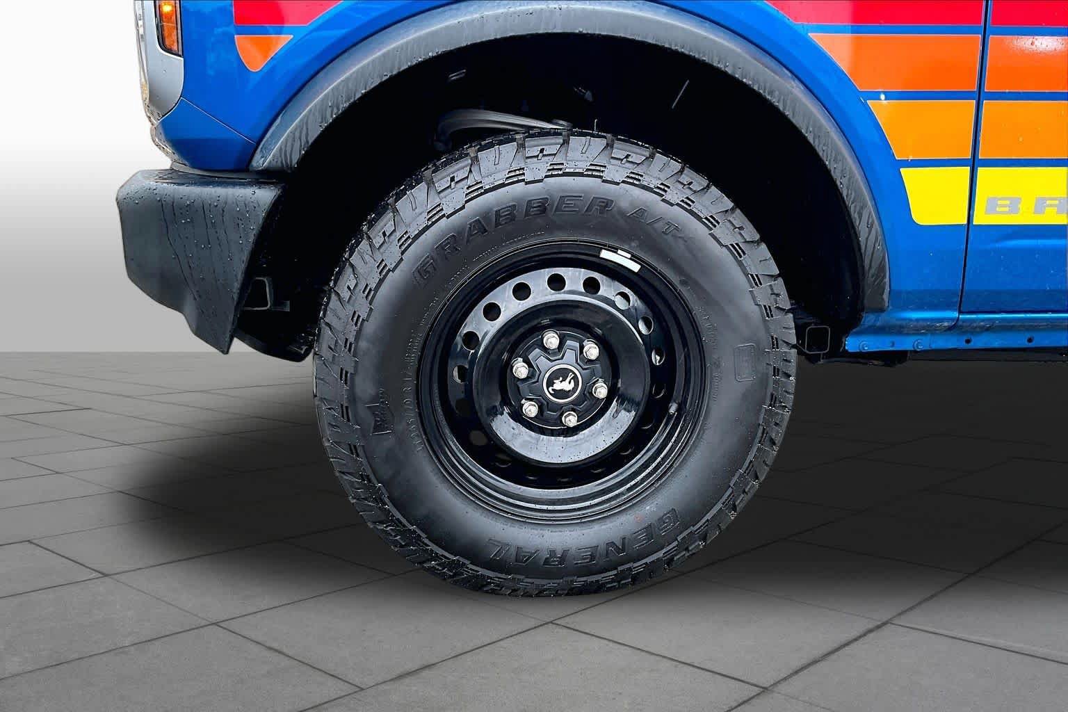 Certified 2026 Ford Bronco Big Bend w/ Free Wheeling Package AWD/4WD image 11