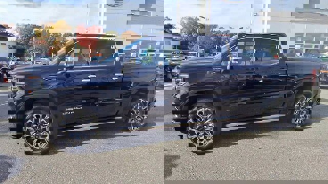 Used 2023 GMC Sierra 1500 Denali Ultimate image 4