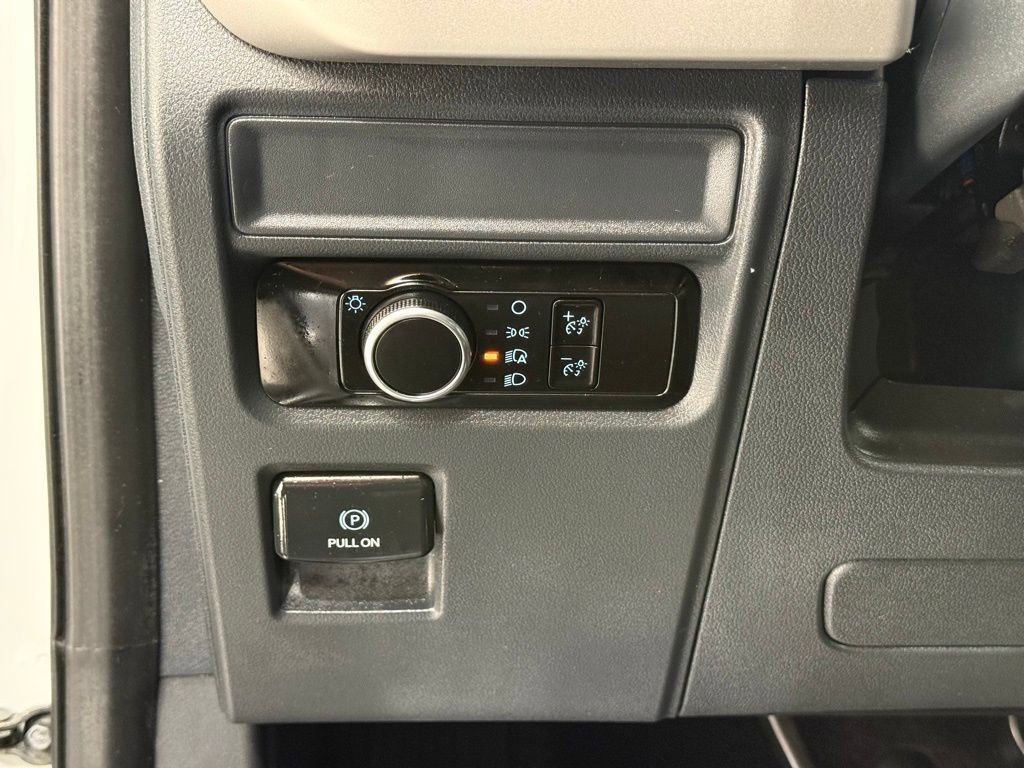 Certified 2023 Ford Expedition XLT image 35