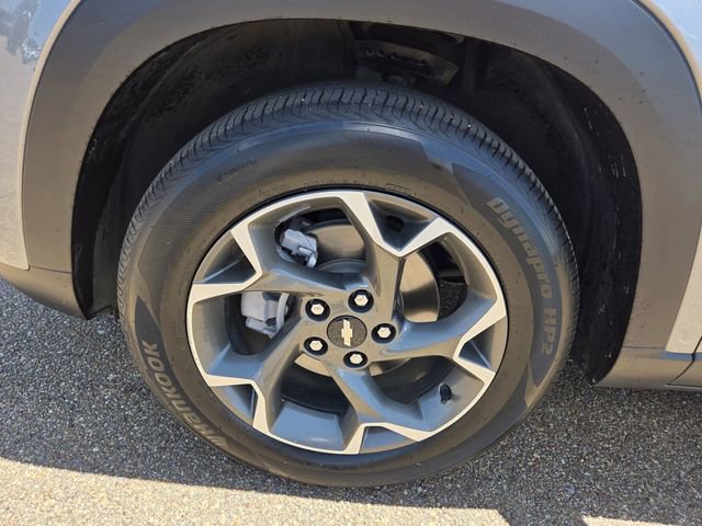 Used 2024 Chevrolet Trax LT w/ LT Convenience Package FWD image 24