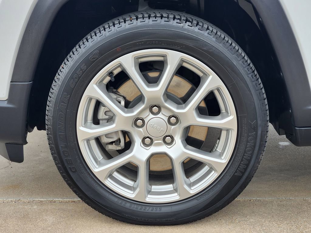 Used 2024 Jeep Compass Latitude AWD/4WD image 13