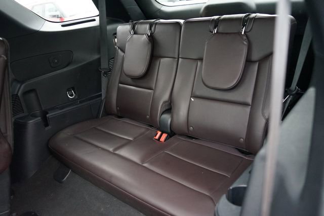 Certified 2025 Ford Explorer Platinum w/ LUX Leather Package AWD/4WD image 8