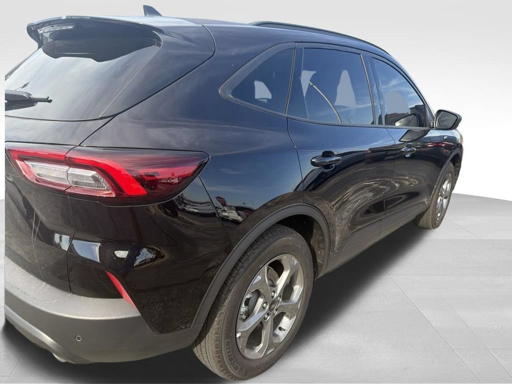 Certified 2026 Ford Escape ST-Line w/ Tech Pack #1 FWD image 26