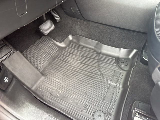 Certified 2020 Ford Escape SEL image 12