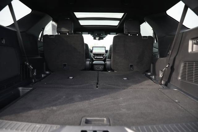 Certified 2025 Ford Explorer ST image 15