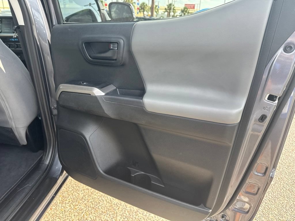Used 2023 Toyota Tacoma SR5 w/ Technology Package AWD/4WD image 21