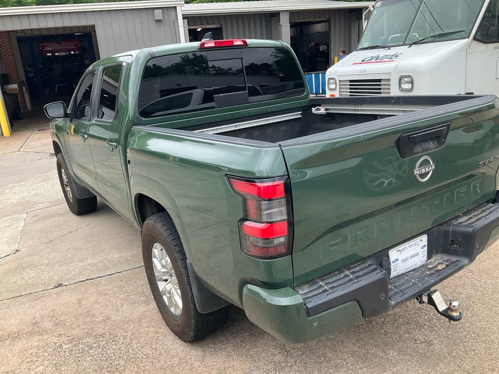 Used 2023 Nissan Frontier SV w/ SV Premium Package AWD/4WD image 7