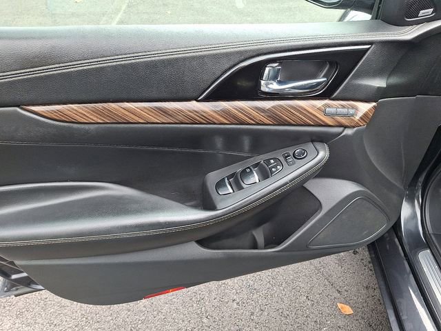 Used 2017 Nissan Maxima Platinum image 14
