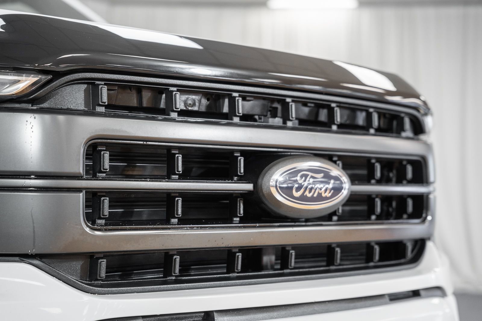 Certified 2023 Ford F150 Lariat w/ Equipment Group 502A High image 7