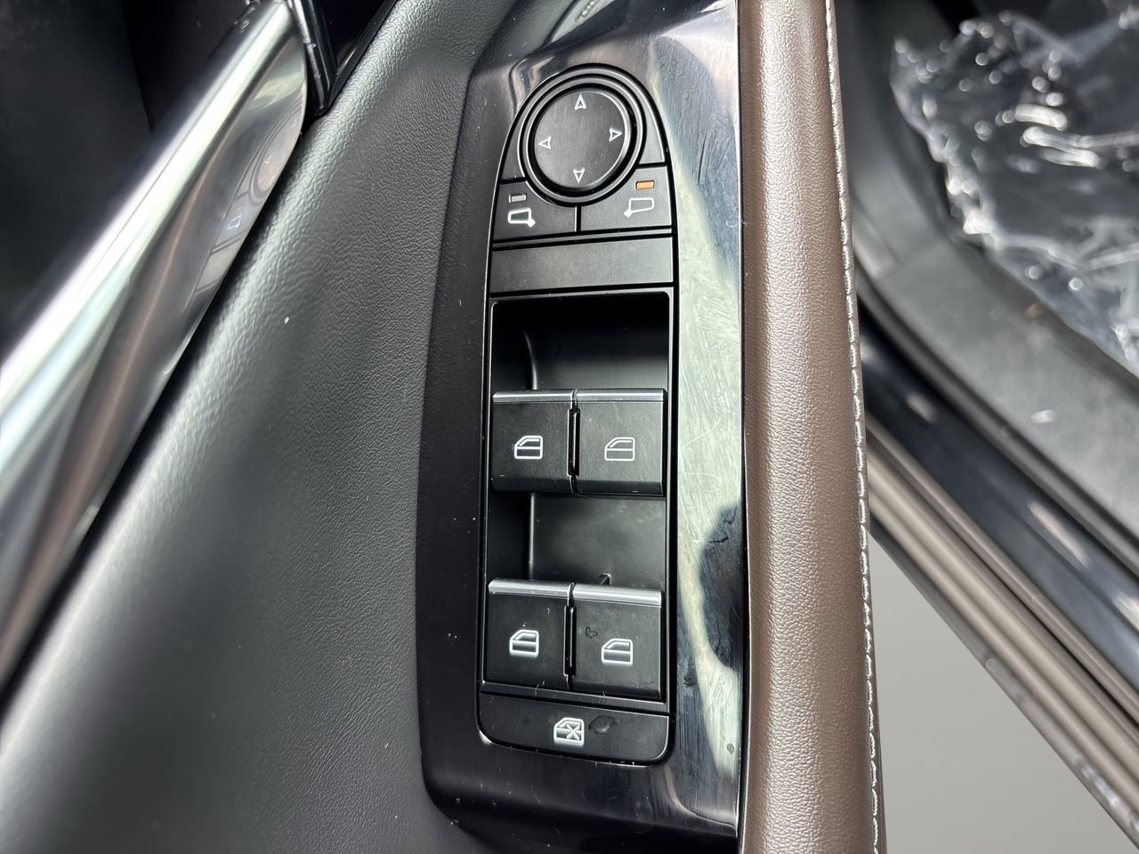 Used 2024 MAZDA CX-30 AWD 2.5 S w/ Premium Package image 18