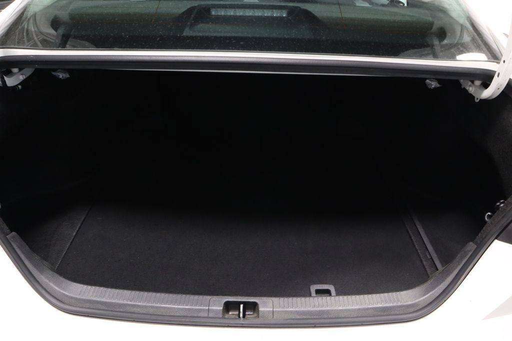Used 2025 Toyota Camry LE FWD image 17