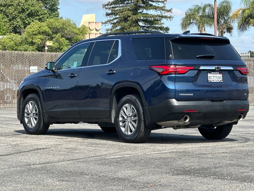 Used 2023 Chevrolet Traverse LT image 3