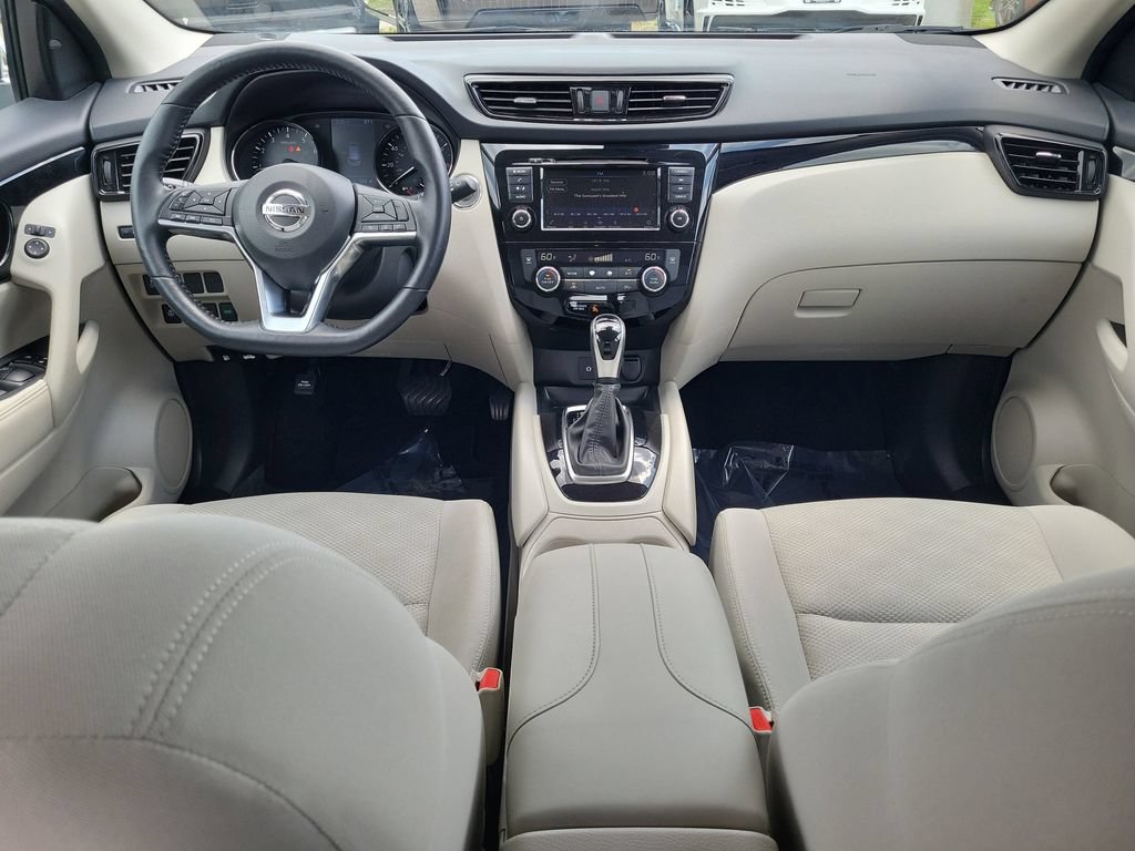 Used 2022 Nissan Rogue Sport SV AWD/4WD image 13