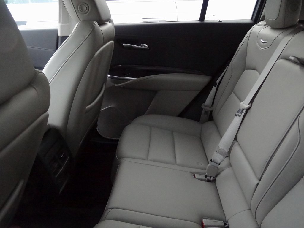 Used 2021 Cadillac XT4 Luxury image 8