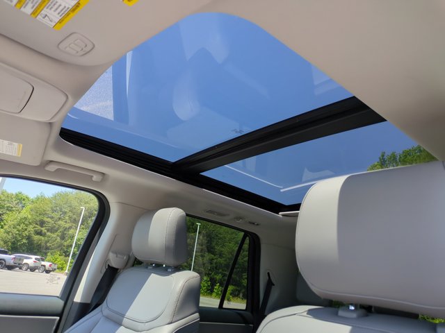 Certified 2025 Ford Expedition Active RWD image 28