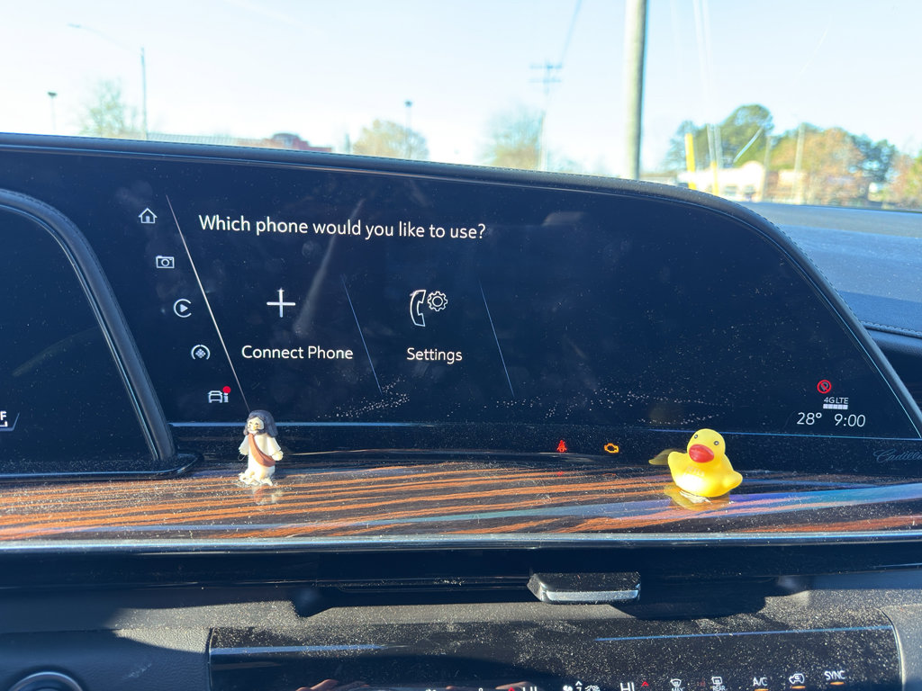 Used 2021 Cadillac Escalade ESV Premium Luxury w/ LPO, Radiant Package image 22