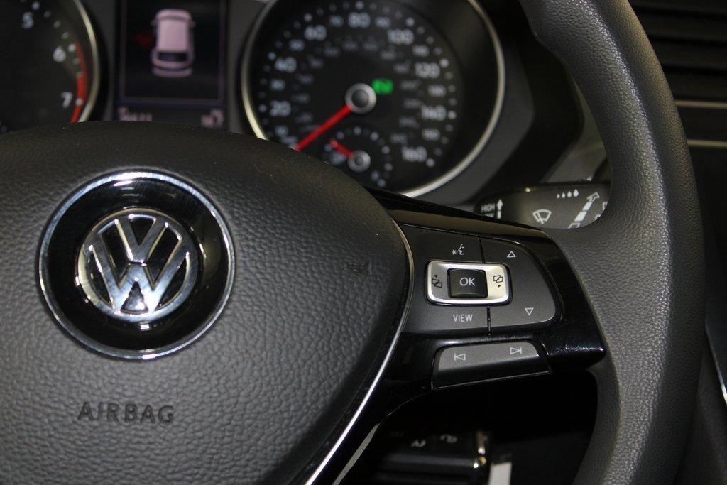 Used 2021 Volkswagen Tiguan S image 15