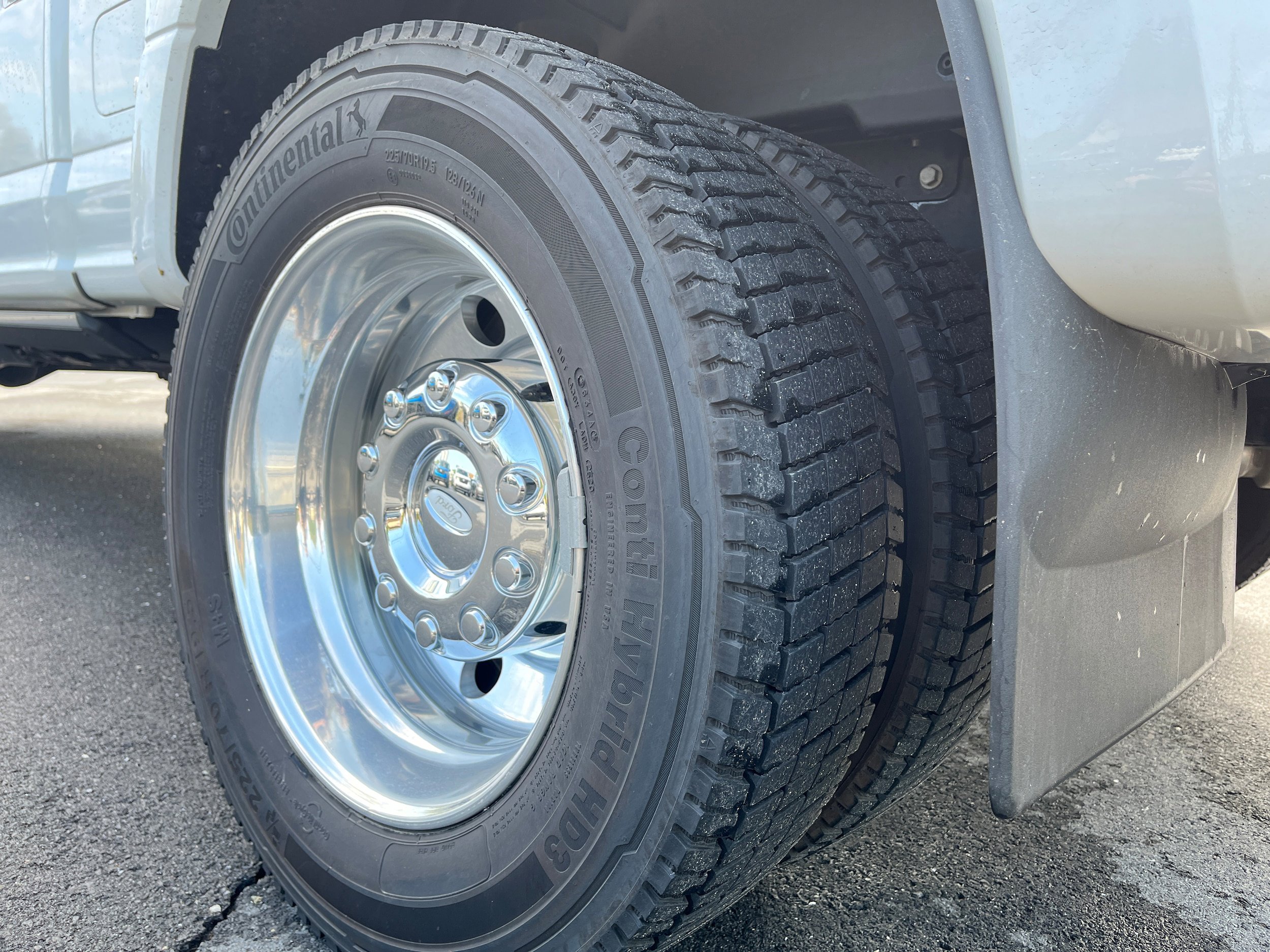 Certified 2020 Ford F450 Limited w/ FX4 Off-Road Package AWD/4WD image 15