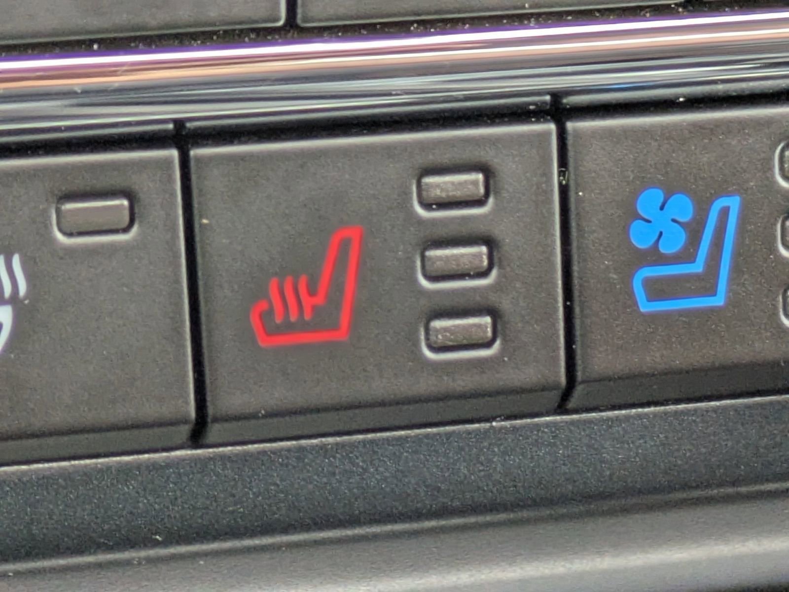 Certified 2025 Ford F150 King Ranch w/ FX4 Off-Road Package image 25