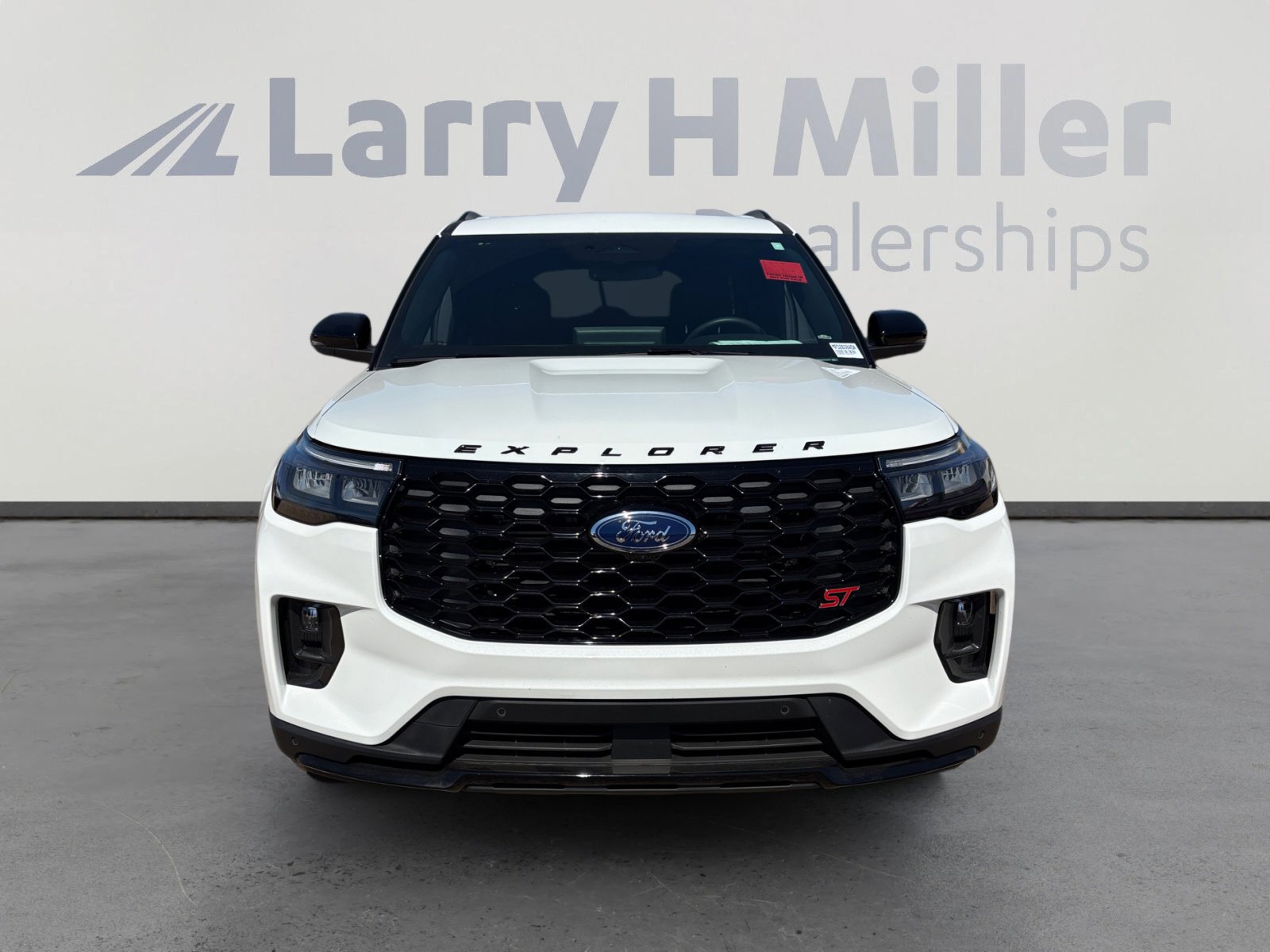 Certified 2026 Ford Explorer ST w/ Sun And Sound Package image 8