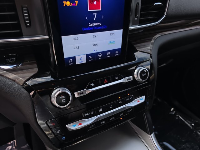 Certified 2023 Ford Explorer Limited w/ Limited Technology Package RWD image 26