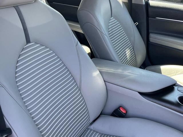 Used 2024 Toyota Camry SE FWD image 31