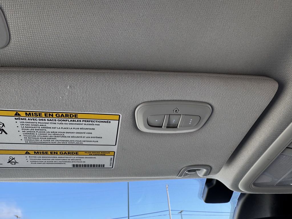 Used 2023 Jeep Cherokee Altitude Lux image 17