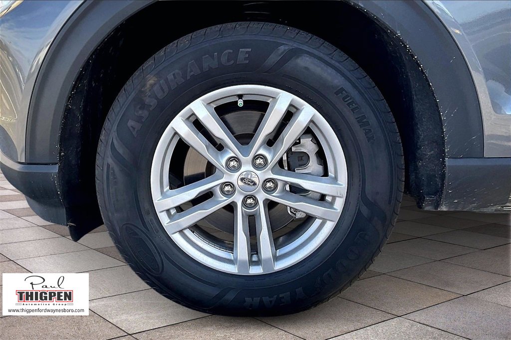 Certified 2023 Ford Explorer XLT w/ Equipment Group 202A image 9