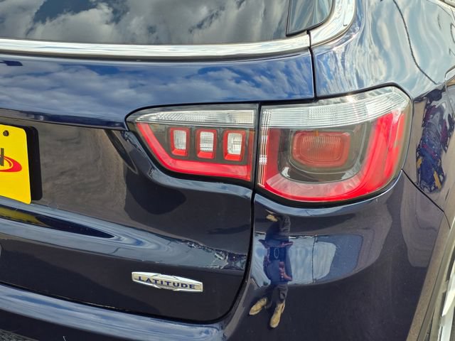 Used 2019 Jeep Compass Latitude w/ Popular Equipment Group AWD/4WD image 10