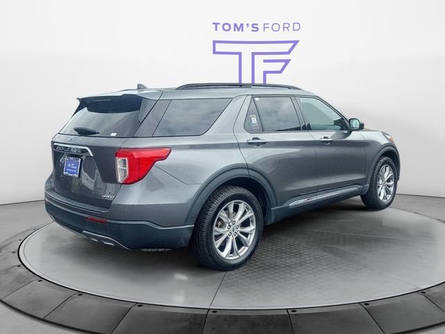 Certified 2023 Ford Explorer XLT w/ Equipment Group 202A AWD/4WD image 7