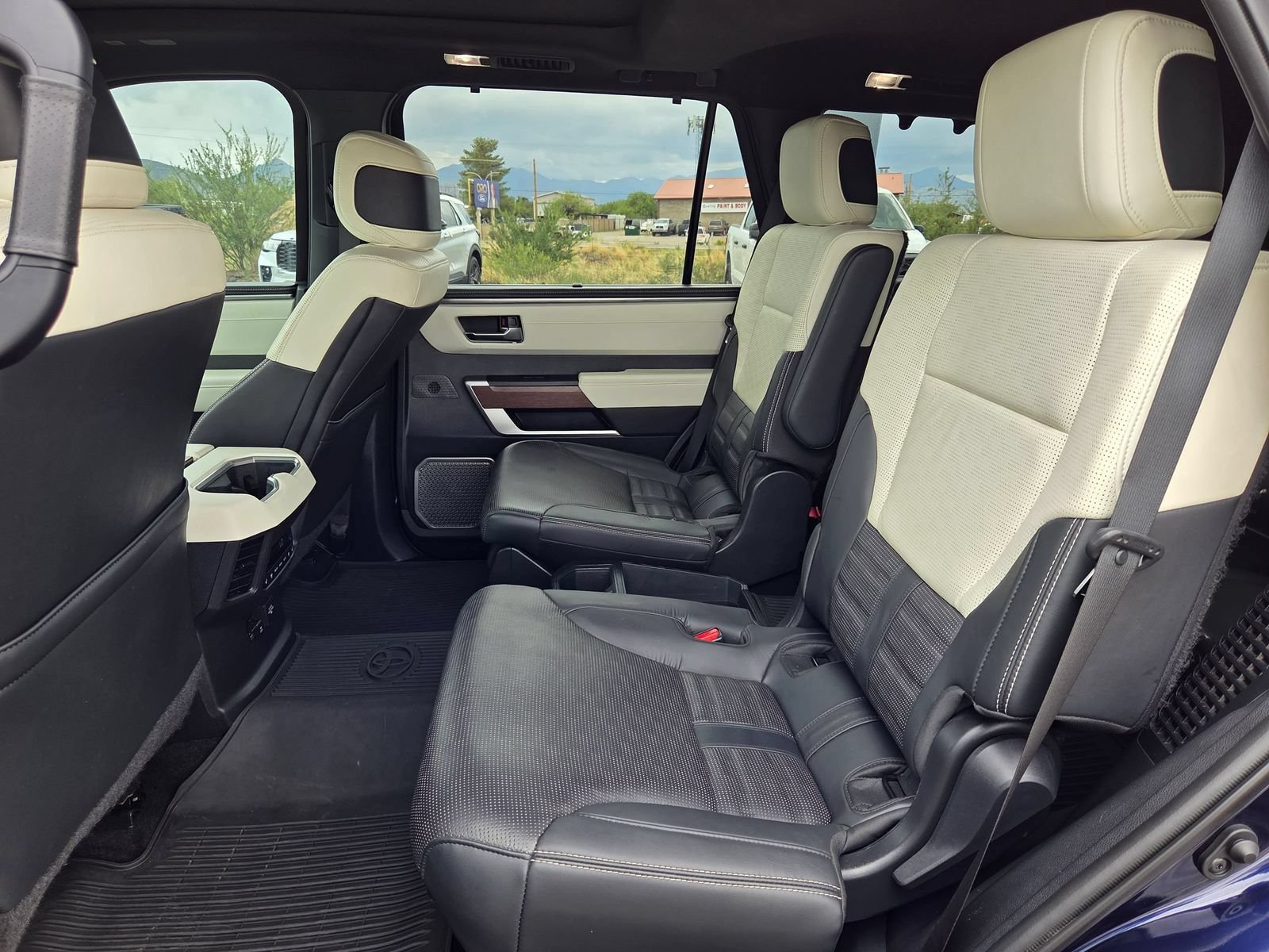 Used 2024 Toyota Sequoia Capstone AWD/4WD image 24