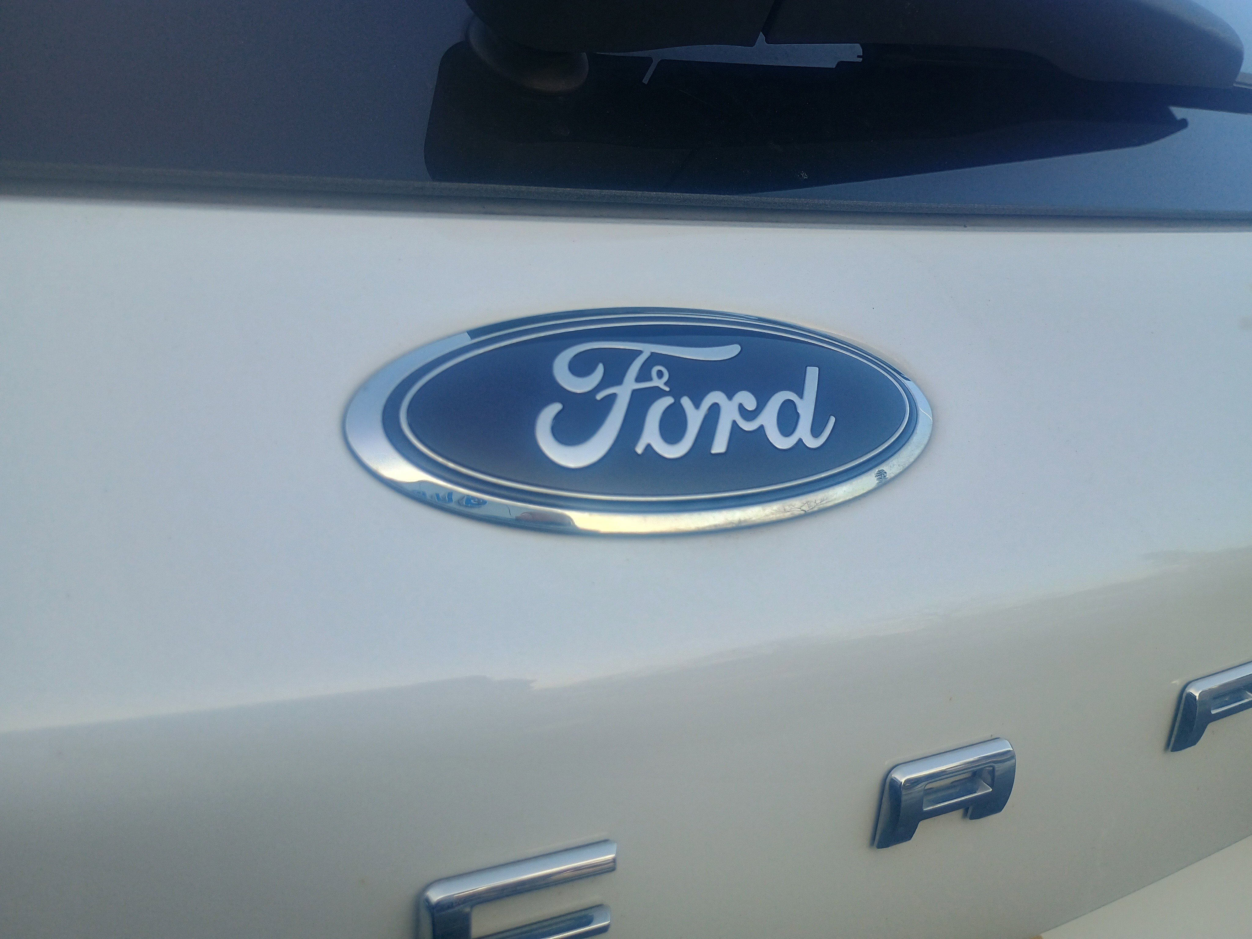 Certified 2021 Ford Escape SEL w/ Technology Package image 11