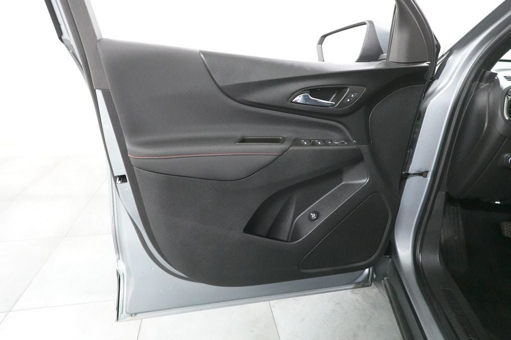 Used 2023 Chevrolet Equinox RS AWD/4WD image 21