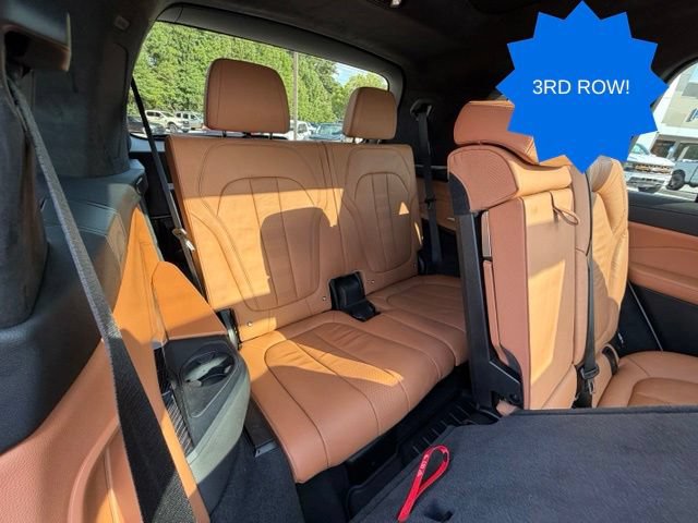 Used 2021 BMW X7 xDrive40i w/ M Sport Package AWD/4WD image 29