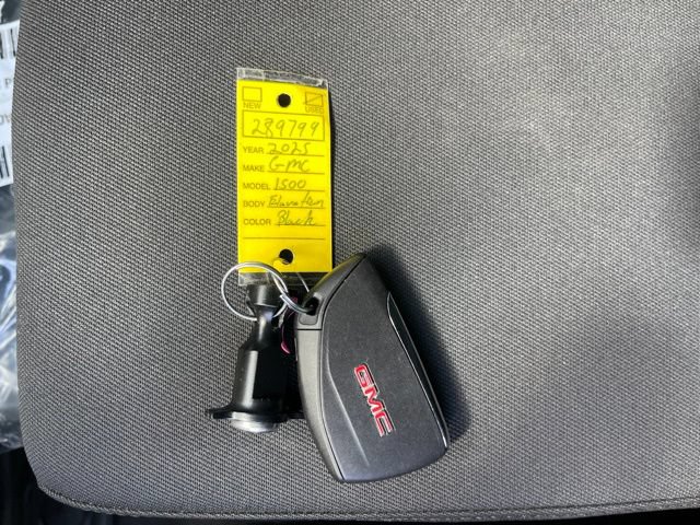 Used 2025 GMC Sierra 1500 Elevation RWD image 30