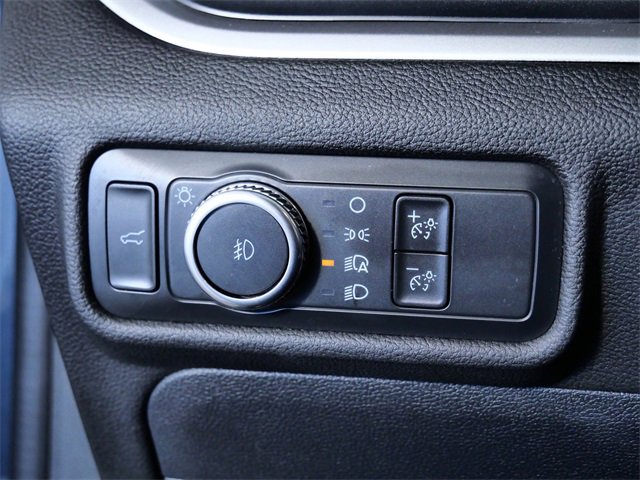 Certified 2022 Ford Explorer XLT w/ Equipment Group 202A image 23