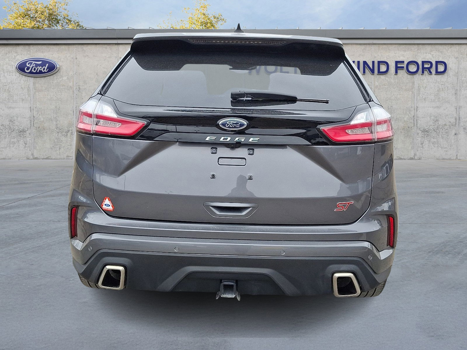 Certified 2024 Ford Edge ST w/ Equipment Group 401A image 3