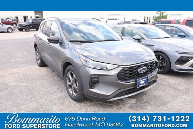 Certified 2025 Ford Escape ST-Line FWD image 1