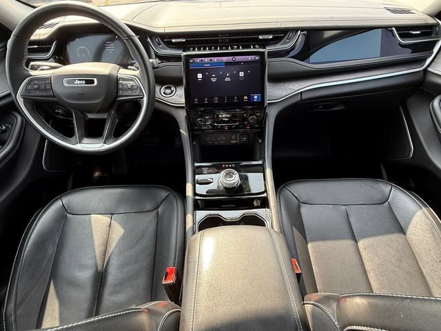 Used 2022 Jeep Grand Cherokee L Limited w/ Black Appearance Package AWD/4WD image 27