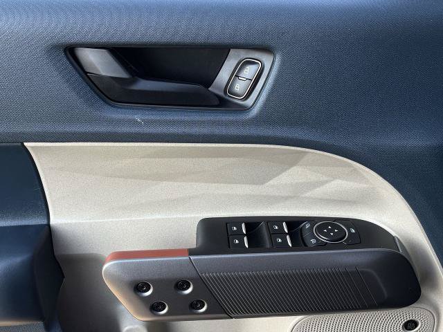 Certified 2025 Ford Maverick Lariat AWD/4WD image 26