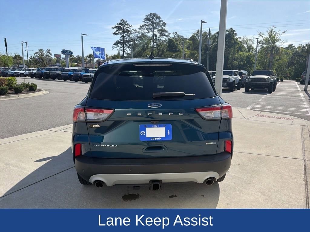 Certified 2020 Ford Escape Titanium AWD/4WD image 9