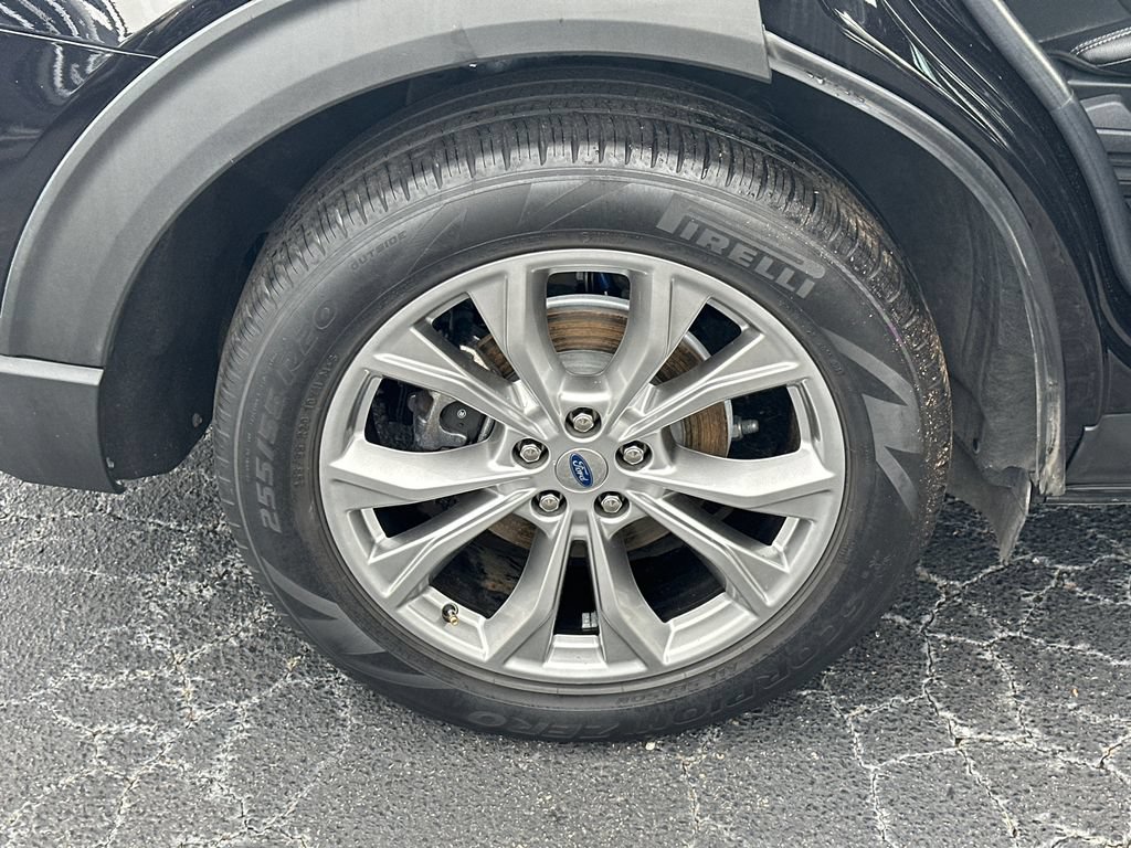 Certified 2021 Ford Explorer Limited w/ Equipment Group 301A RWD image 17