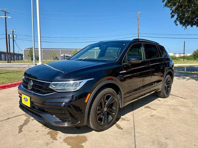 Used 2023 Volkswagen Tiguan SE R-Line AWD/4WD image 8