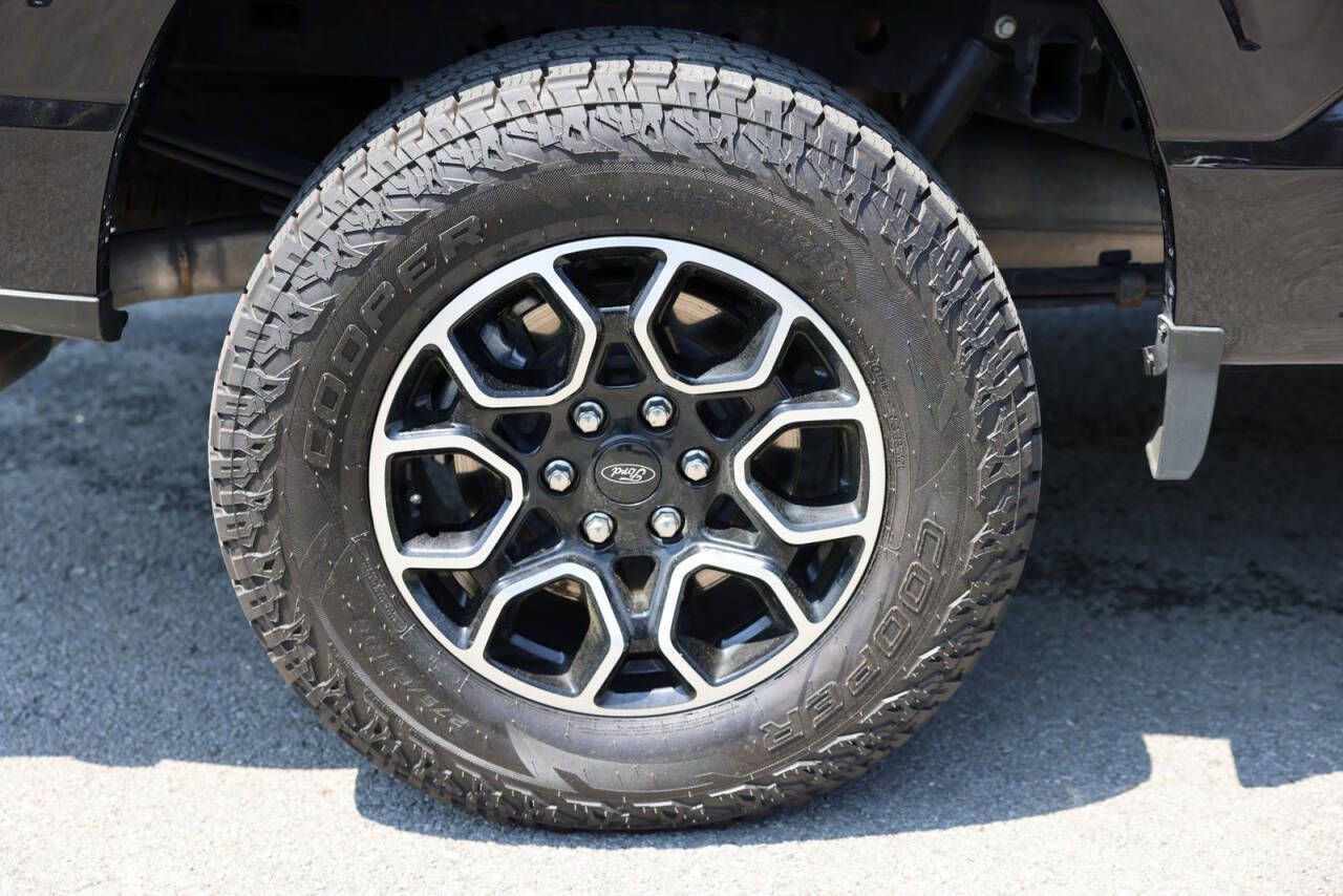 Certified 2022 Ford F150 XLT w/ Equipment Group 302A High image 32