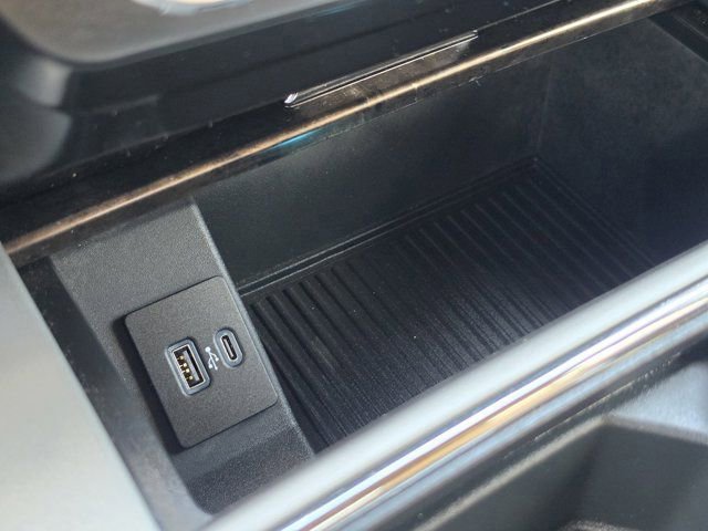 Certified 2022 Ford F250 Lariat w/ Lariat Value Package AWD/4WD image 27